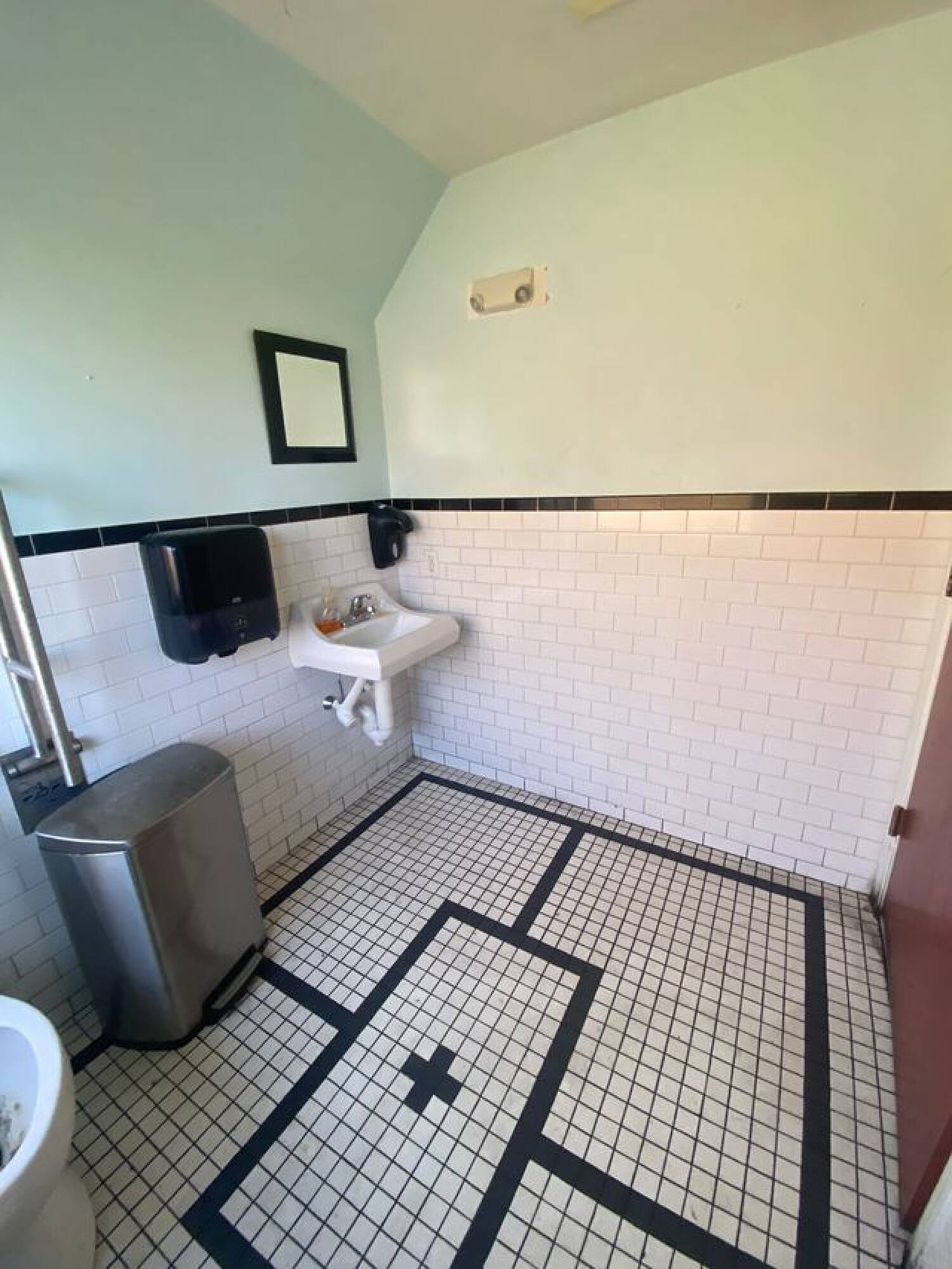 Commercial Property for Sale in Middletown Connecticut 06457